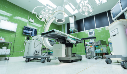 Medical equipment delivery, medical equipment in operating room